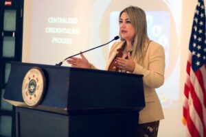 La senadora del Partido Nuevo Progresista Keren Riquelme