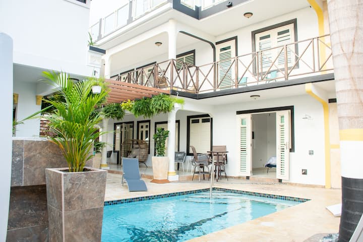 f4e2db20 5943 4818 96f1 23e8ec3a484b