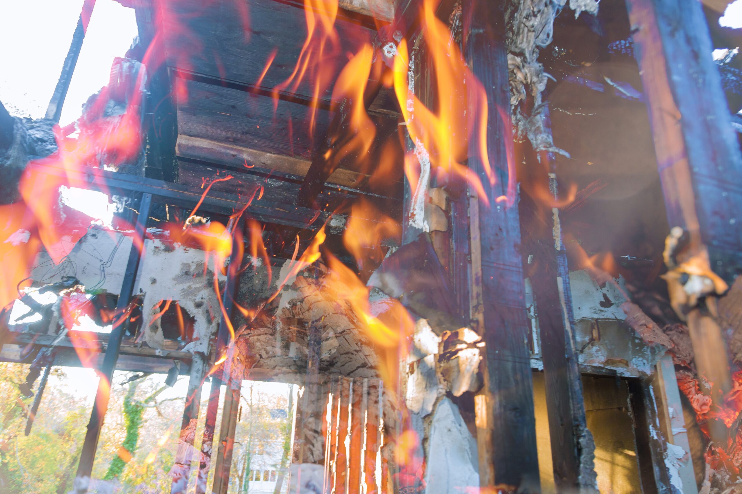 fire over the roof of the burning house 2023 11 27 05 10 45 utc scaled