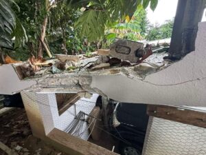 rayo cae sobre residencia morovis