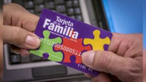 tarjeta de la familia