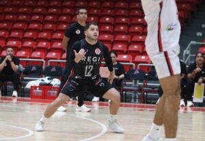 Luis Beltran libero Gitantes Carolina 2 scaled