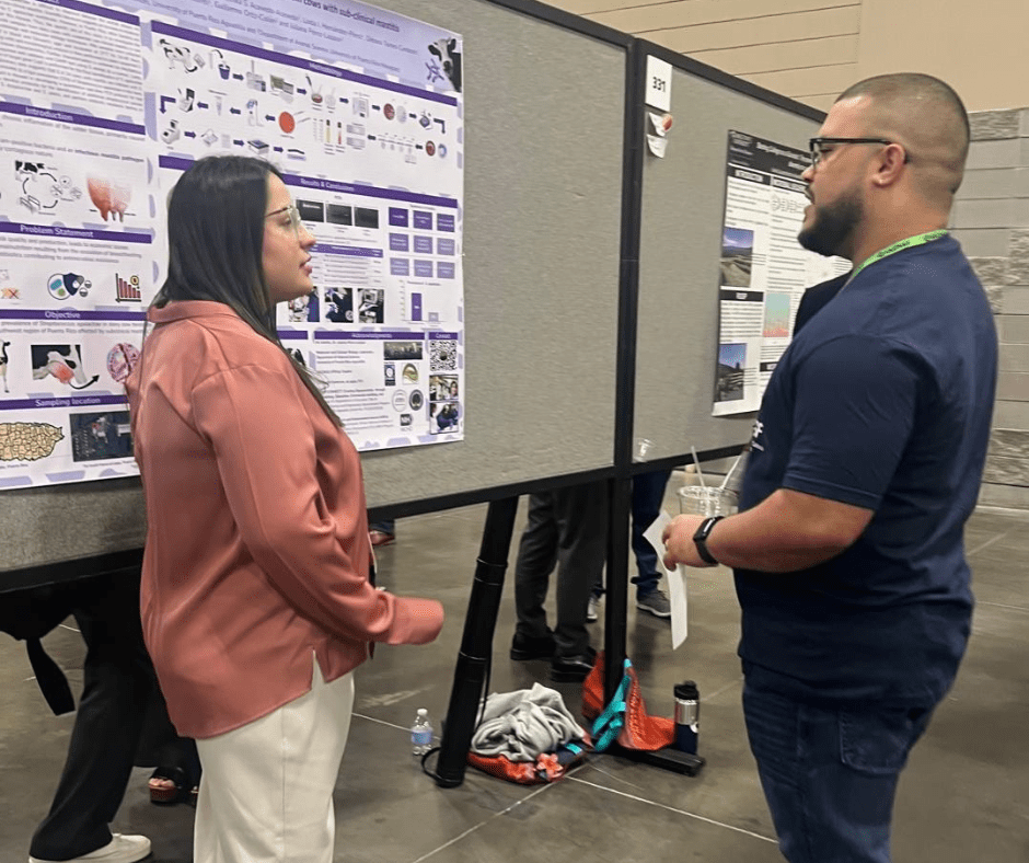 La estudiante Stephanie Gonzalez presentando su investigación en la SACNAS 2024